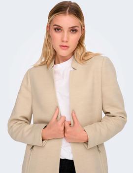 Chaqueta Only Soho beige