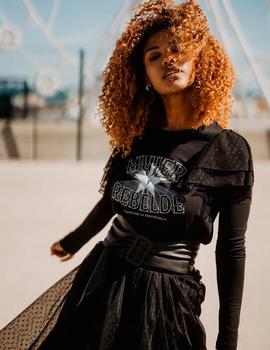 Camiseta Animosa M/L Rebelde negra