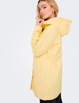 Chubasquero Only Newellen amarillo